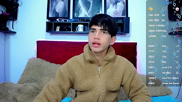 Snapshot of Tayson_Rivers chatting on January 18, 12:35 am Tayson Rivers online show from January 18, 12:35 am