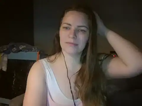 Snapshot of AnnaDiamond1 chatting on December 21, 10:51 pm AnnaDiamond1 online show from December 21, 10:51 pm