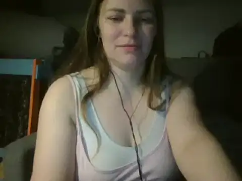 Snapshot of AnnaDiamond1 chatting on December 22, 11:31 pm AnnaDiamond1 online show from December 22, 11:31 pm