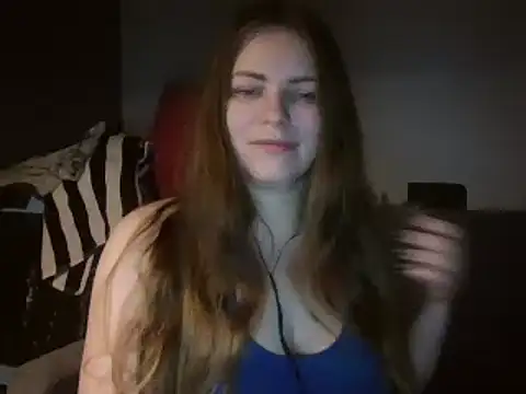 Snapshot of AnnaDiamond1 chatting on December 28, 12:26 am AnnaDiamond1 online show from December 28, 12:26 am