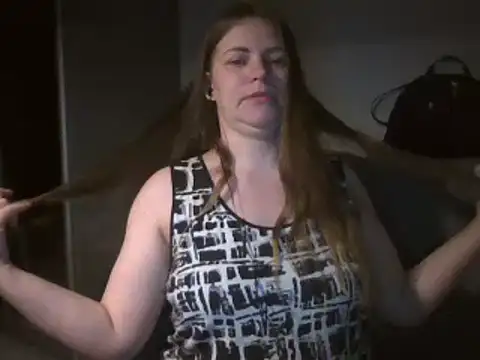 Snapshot of AnnaDiamond1 chatting on February 23, 1:35 am AnnaDiamond1 online show from February 23, 1:35 am