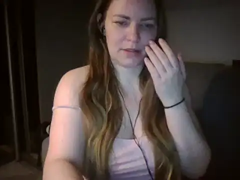 Snapshot of AnnaDiamond1 chatting on March 22, 10:48 pm AnnaDiamond1 online show from March 22, 10:48 pm