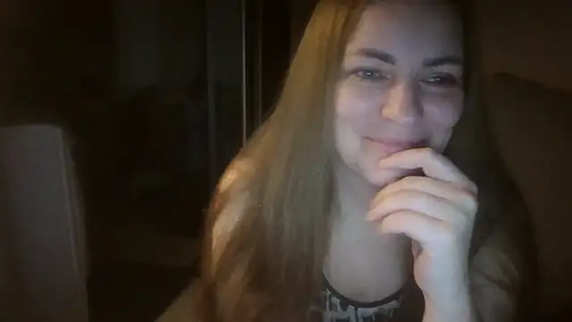 Snapshot of AnnaDiamond1 chatting on September 21, 10:00 pm AnnaDiamond1 online show from September 21, 10:00 pm