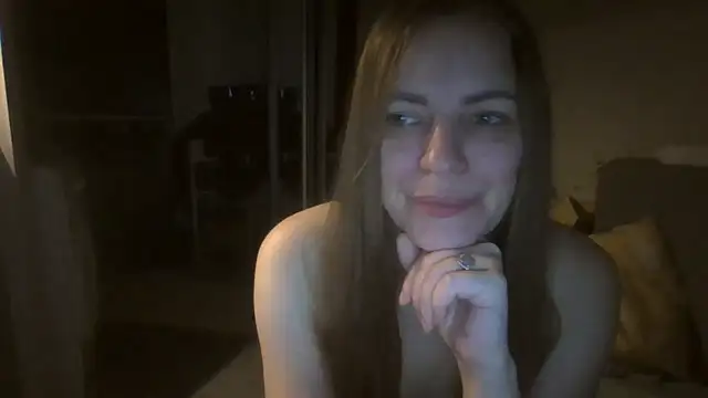 Snapshot of AnnaDiamond1 chatting on December 14, 1:22 am AnnaDiamond1 online show from December 14, 1:22 am