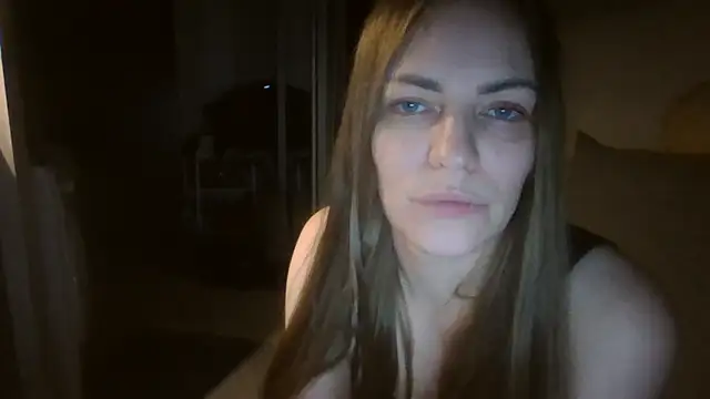 Snapshot of AnnaDiamond1 chatting on December 16, 11:32 pm AnnaDiamond1 online show from December 16, 11:32 pm