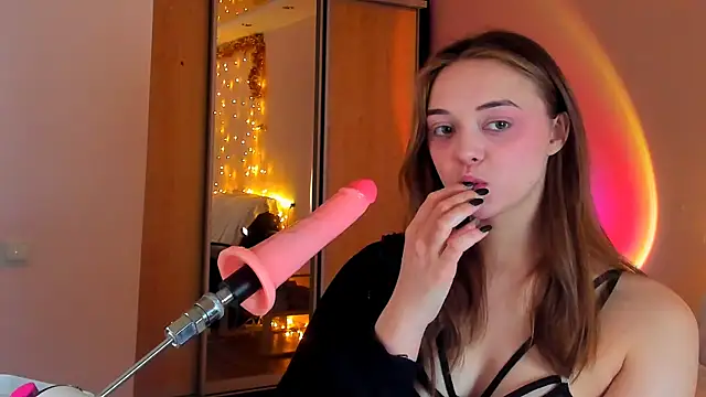 May Flower online show from January 19, 3:10 pm