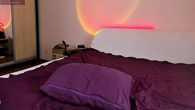 May Flower online show from March 9, 10:41 am