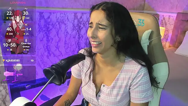 VICTORIA HOUSTON online show from November 2, 1:35 pm