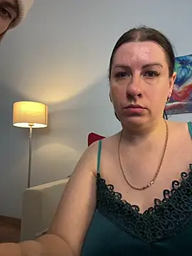 Evelinia online show from February 18, 5:42 pm