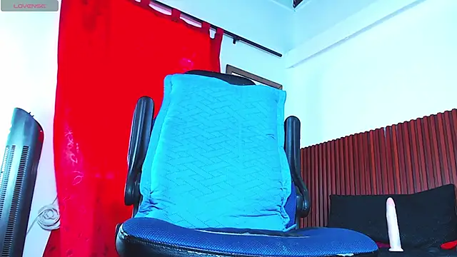 Snapshot of max_borman1 chatting on February 2, 5:48 pm max borman1 online show from February 2, 5:48 pm