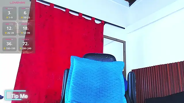 Snapshot of max_borman1 chatting on March 11, 8:09 pm max borman1 online show from March 11, 8:09 pm