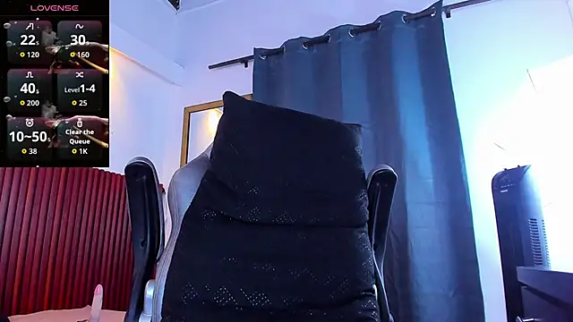 Snapshot of max_borman1 chatting on September 25, 1:15 pm max borman1 online show from September 25, 1:15 pm