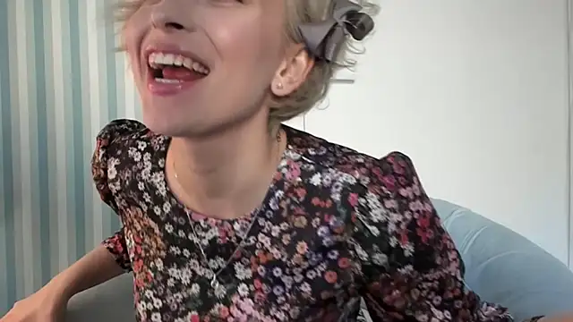 SakuFox online show from February 24, 7:09 pm