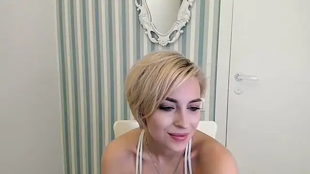 SakuFox online show from March 4, 10:16 pm