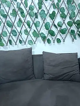 Snapshot of Bold-Cat chatting on September 21, 5:58 pm Bold-Cat online show from September 21, 5:58 pm