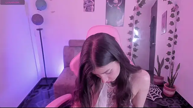 cami mila9 online show from September 17, 8:10 pm