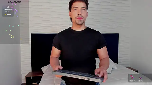 Ian Daviz online show from February 9, 8:24 pm