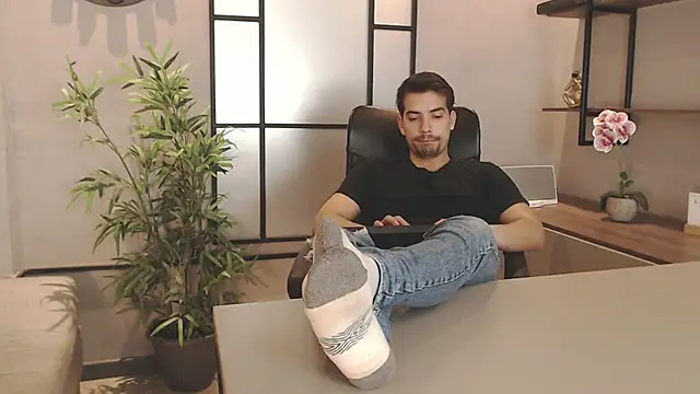 Ian Daviz online show from March 8, 11:07 pm