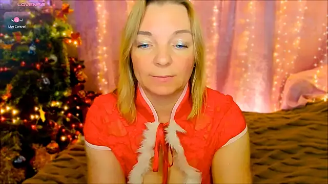 Regina  blue online show from December 25, 11:20 pm