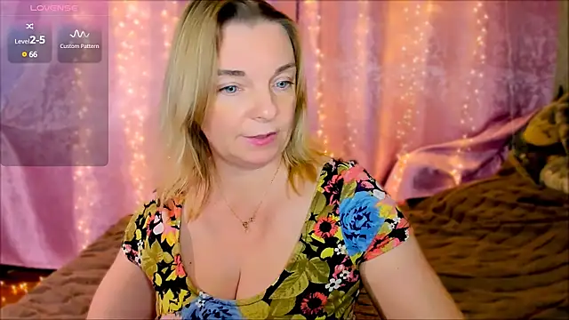 Regina  blue online show from January 22, 5:17 pm