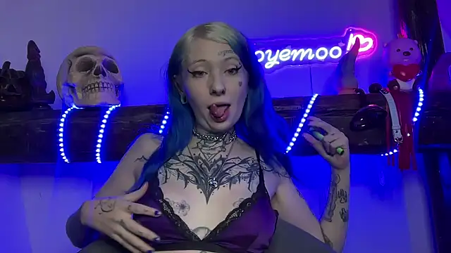 Snapshot of coyemoo chatting on February 4, 4:50 pm coyemoo online show from February 4, 4:50 pm