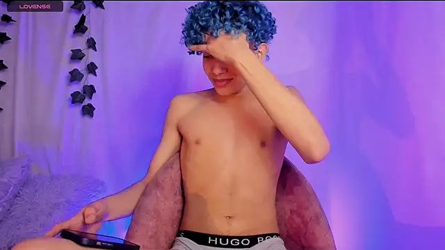 Snapshot of Im_Alejo chatting on March 15, 3:18 am Im Alejo online show from March 15, 3:18 am