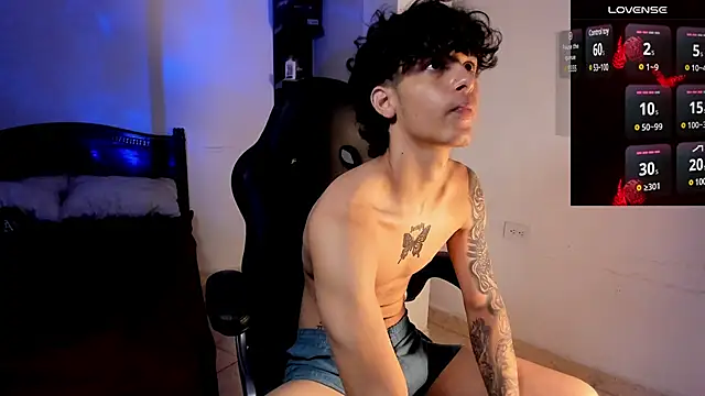 Snakebutterfly online show from March 6, 12:43 am