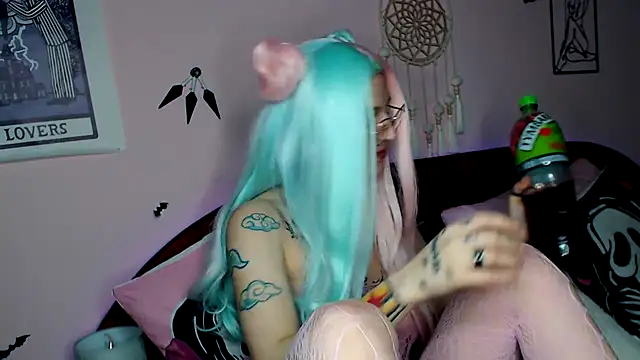 Snapshot of MoonAgnes chatting on February 1, 2:26 am MoonAgnes online show from February 1, 2:26 am