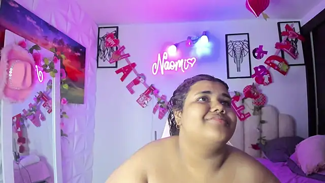 NaomiAsha online show from February 19, 10:09 pm