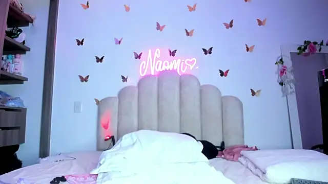 NaomiAsha online show from October 27, 11:41 pm