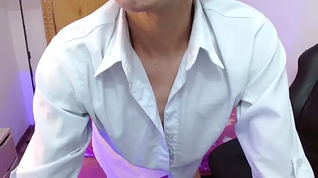 AlexandraJones  online show from February 12, 8:59 am