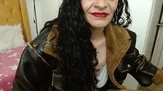 AlexandraJones  online show from February 25, 7:09 am