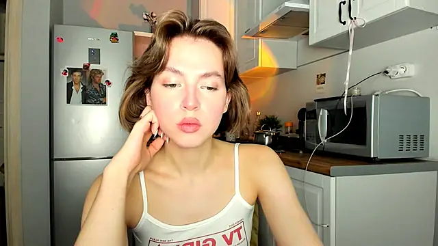 Niky  Jess online show from March 6, 8:19 am