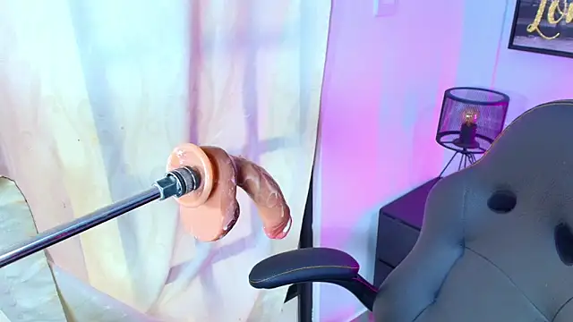 Lizz Tender online show from January 7, 3:33 pm