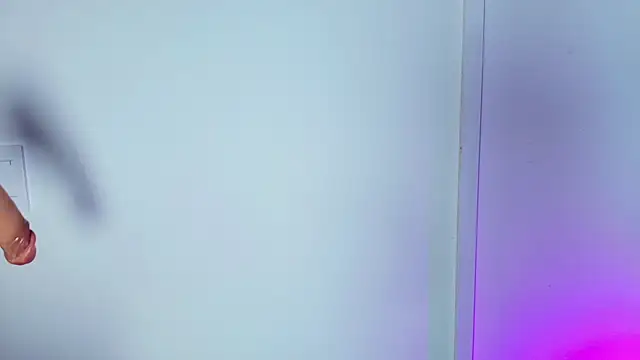 Lizz Tender online show from March 11, 12:39 pm