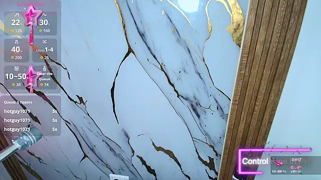 Lizz Tender online show from October 5, 9:18 am