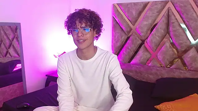 nickolas moon online show from March 19, 7:49 pm