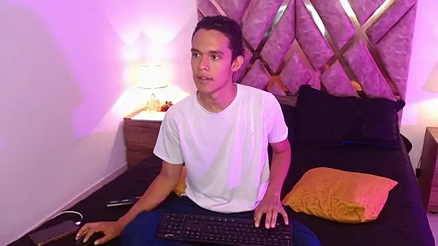 nickolas moon online show from September 11, 3:01 pm