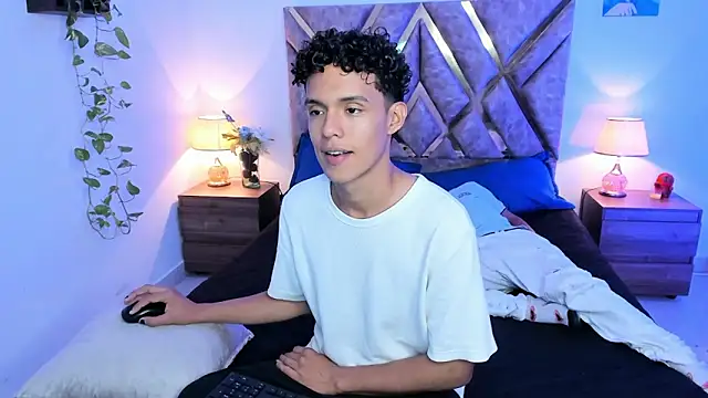 nickolas moon online show from October 3, 10:07 pm