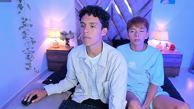 nickolas moon online show from November 5, 6:52 pm