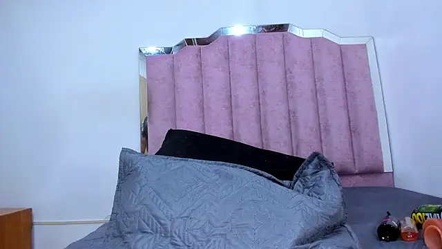 anisha x online show from February 24, 7:09 pm