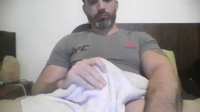 ozzypsico13 online show from October 1, 1:44 am