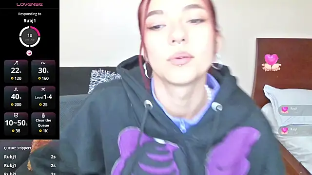 Snapshot of 3badweed3 chatting on February 5, 2:05 pm 3badweed3 online show from February 5, 2:05 pm