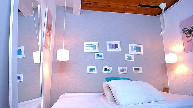 Skinny hottie18 online show from January 10, 7:54 pm