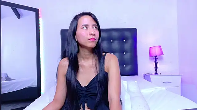 Skinny hottie18 online show from September 23, 1:47 pm