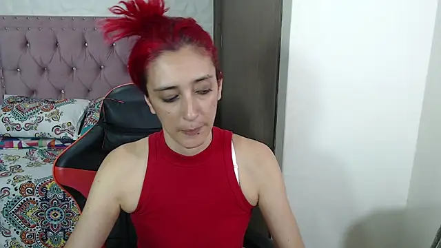 Ruby Your Milf online show from March 7, 3:08 am