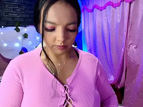 loren tits24 online show from December 6, 10:41 pm