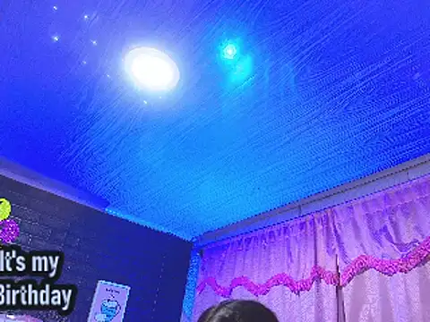 loren tits24 online show from December 10, 1:22 am