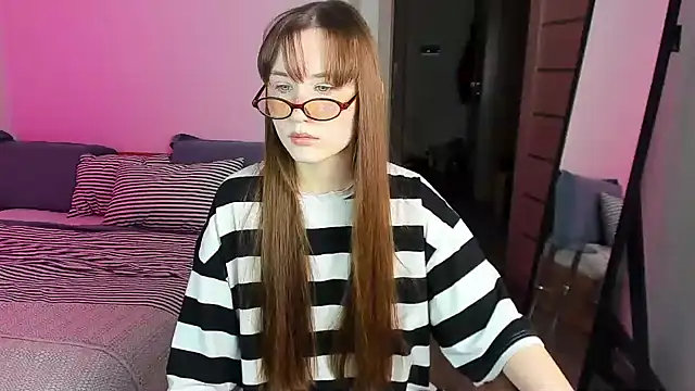 Snapshot of Stella_Sunny chatting on October 4, 9:02 pm Stella Sunny online show from October 4, 9:02 pm