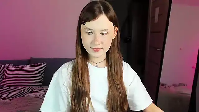 Snapshot of Stella_Sunny chatting on October 19, 1:39 am Stella Sunny online show from October 19, 1:39 am